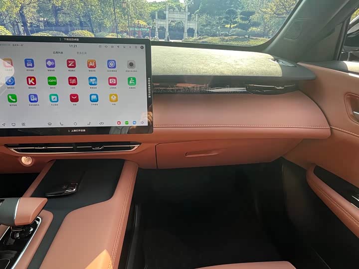 Фото 15 - Changan UNI-Z