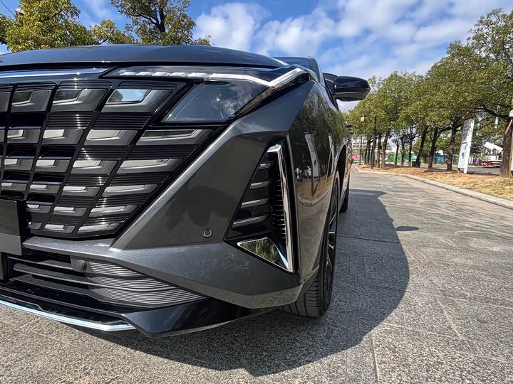 Фото 18 - Changan UNI-Z