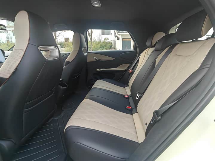 Фото 10 - BYD Dolphin