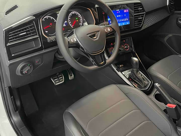 Фото 16 - Jetta VS5