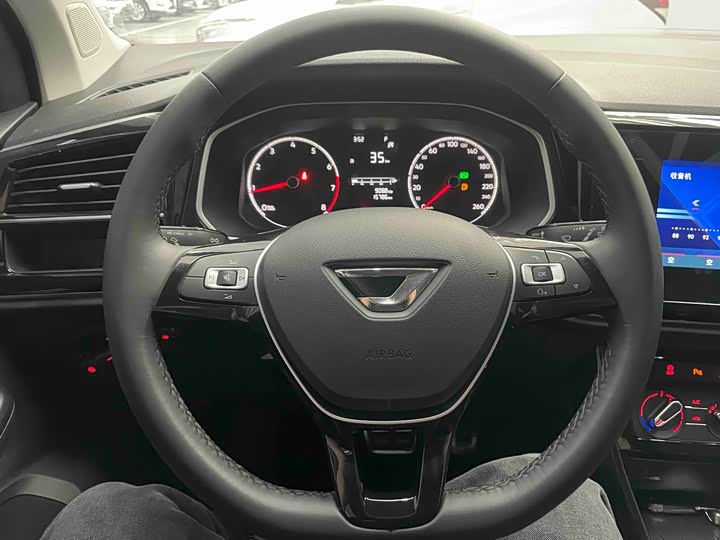 Фото 8 - Jetta VS5