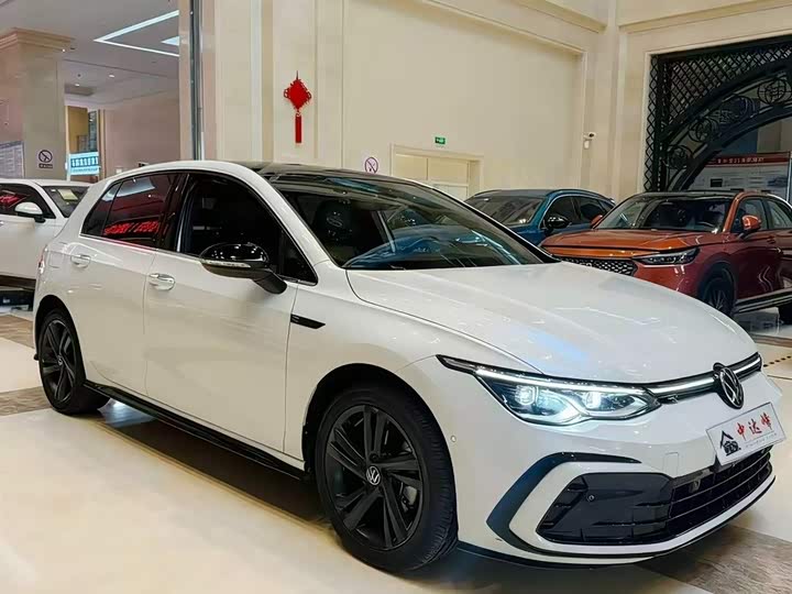 Фото 4 - Volkswagen Golf