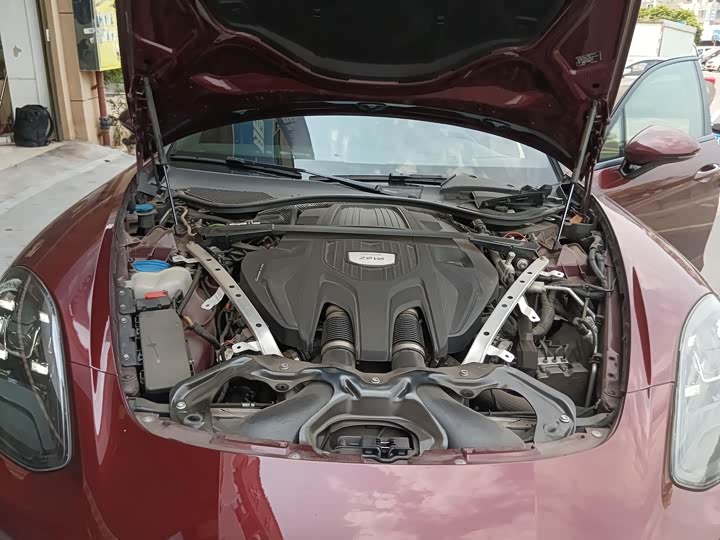 Фото 5 - Porsche Panamera