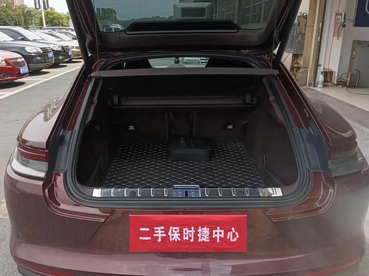 Фото 6 - Porsche Panamera