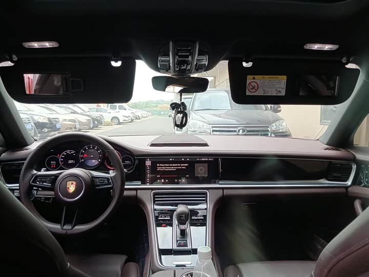 Фото 9 - Porsche Panamera