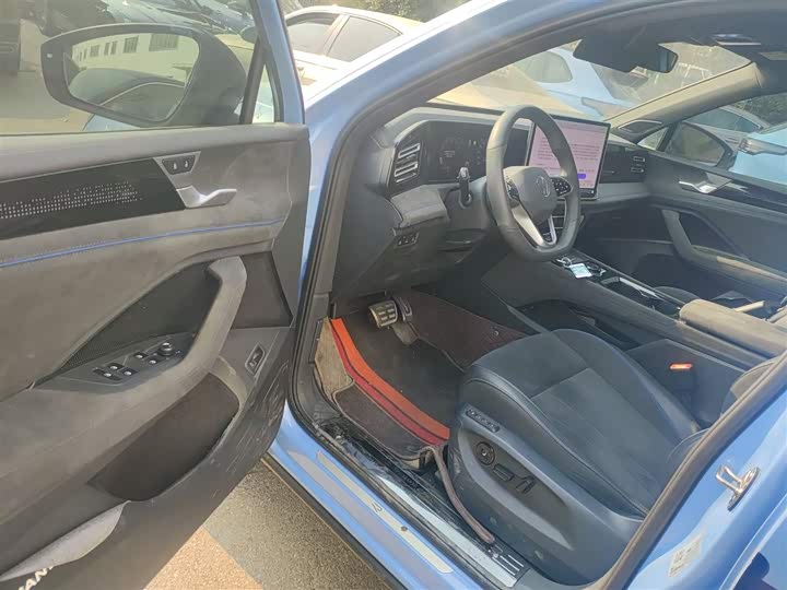 Фото 16 - Volkswagen Tiguan L Pro