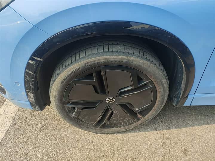 Фото 23 - Volkswagen Tiguan L Pro