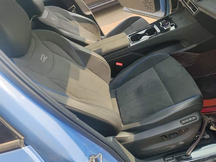 Фото 25 - Volkswagen Tiguan L Pro