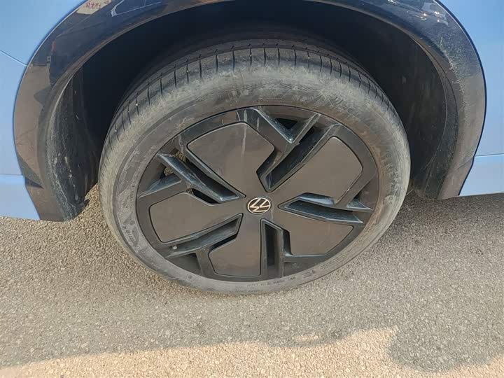 Фото 26 - Volkswagen Tiguan L Pro