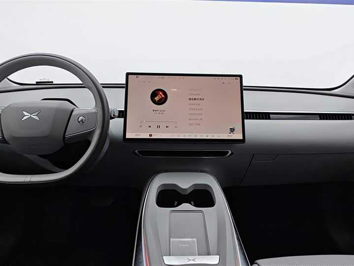 Фото 13 - XPeng Mona M03