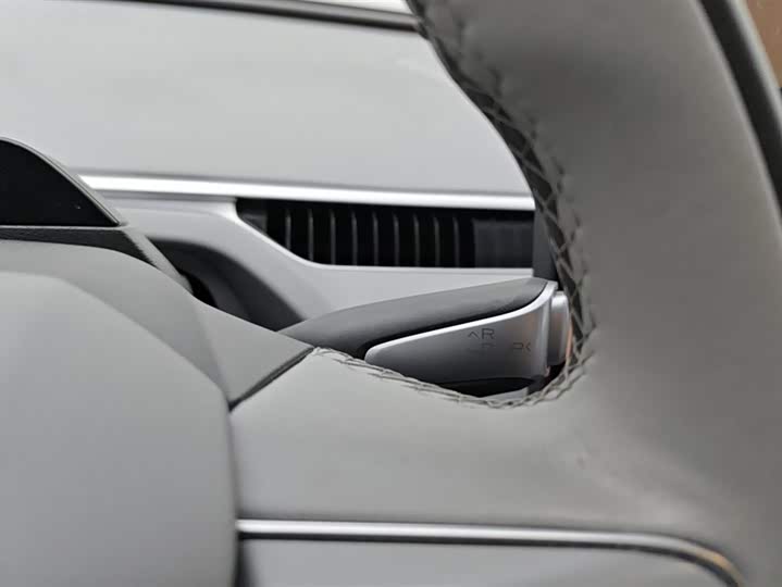 Фото 16 - XPeng Mona M03