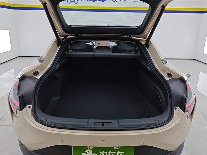 Фото 4 - XPeng Mona M03