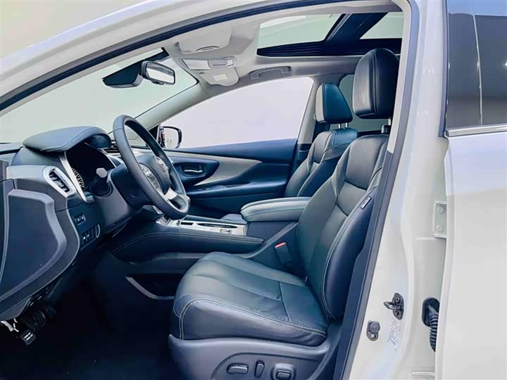 Фото 8 - Nissan Murano