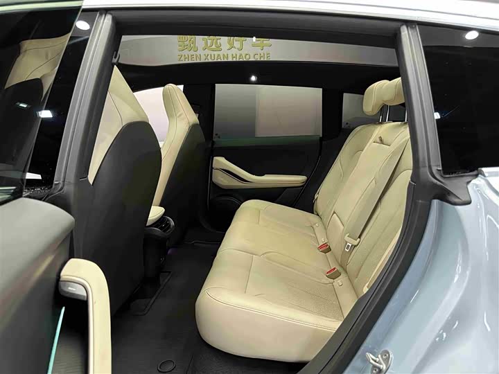 Фото 6 - Nio ET5T