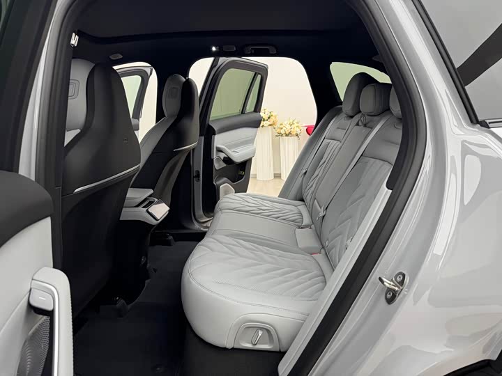 Фото 10 - Nio ES6