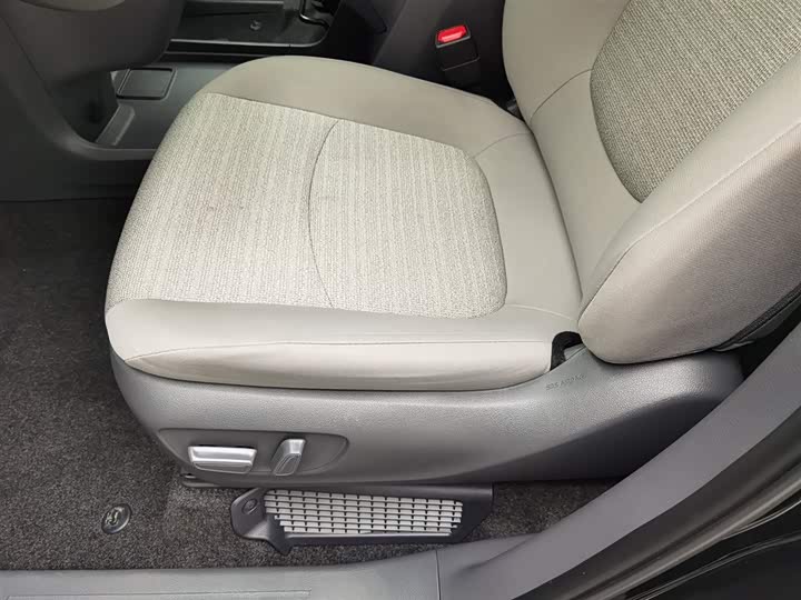 Фото 20 - Toyota Sienna