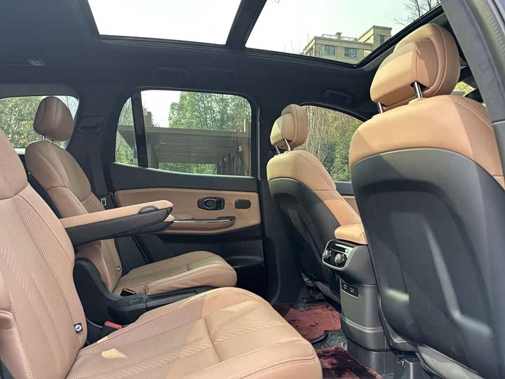 Фото 12 - Nio ES8