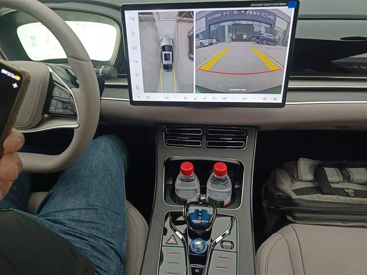 Фото 14 - BYD Han