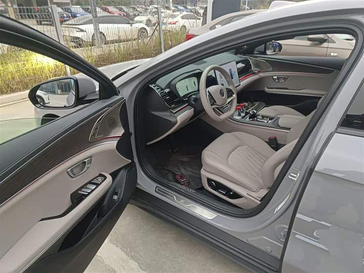 Фото 16 - BYD Han