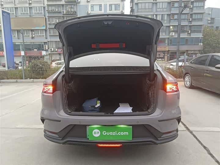 Фото 19 - BYD Han