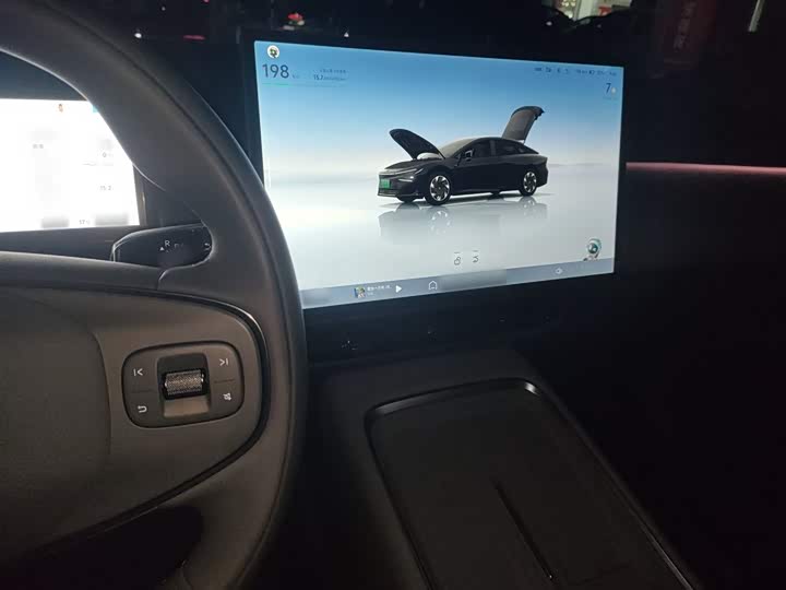 Фото 10 - XPeng F57