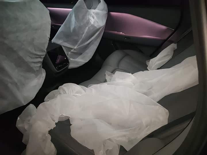 Фото 17 - XPeng F57