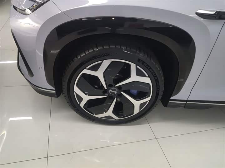 Фото 23 - BYD Sea Lion 07 EV