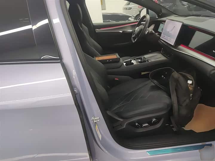 Фото 25 - BYD Sea Lion 07 EV