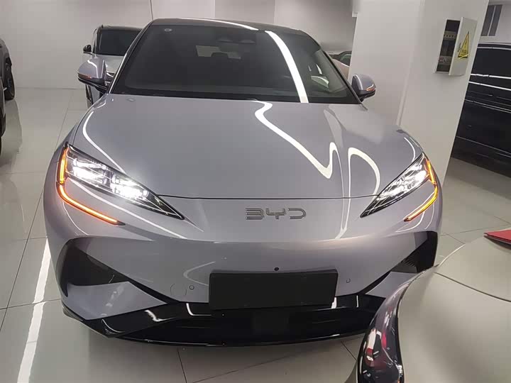 Фото 3 - BYD Sea Lion 07 EV