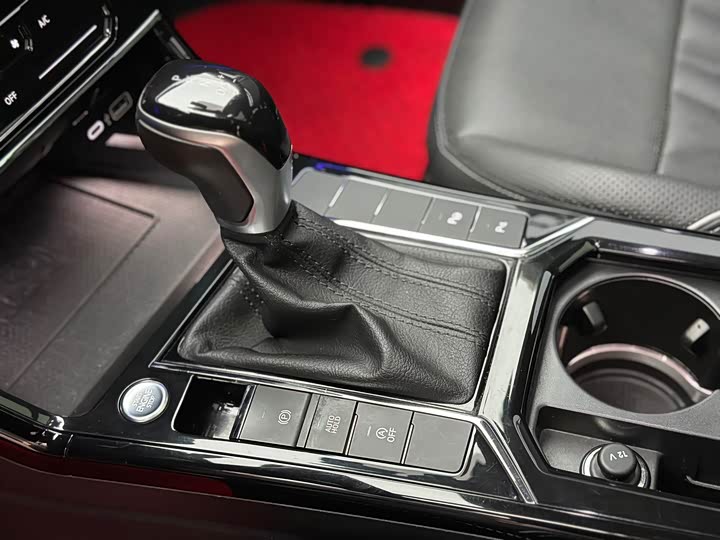 Фото 16 - Volkswagen Passat