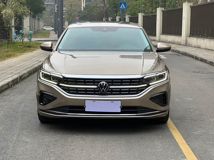 Фото 3 - Volkswagen Passat