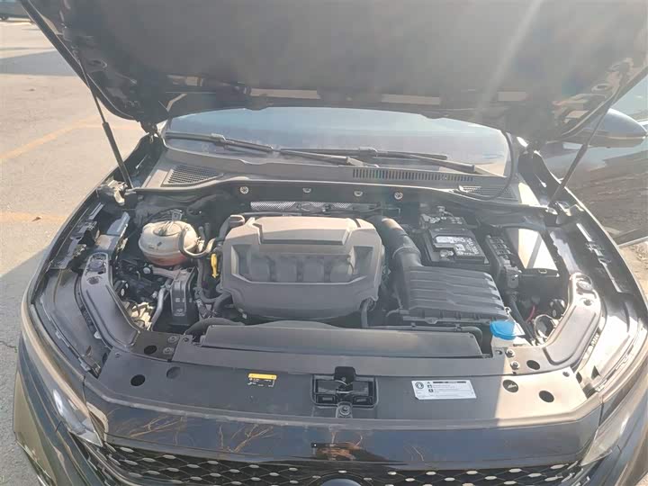 Фото 20 - Volkswagen Passat