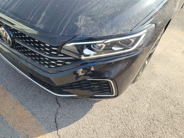 Фото 24 - Volkswagen Passat