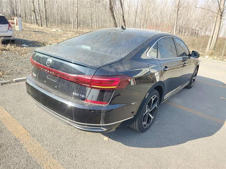 Фото 7 - Volkswagen Passat