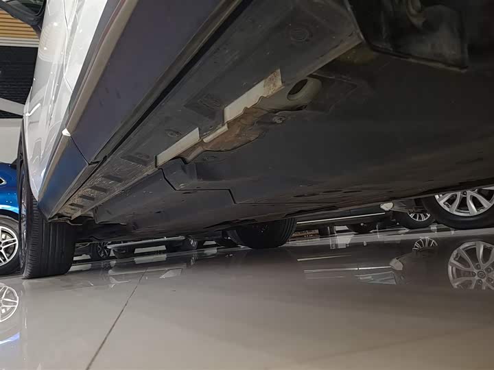 Фото 22 - Toyota Wildlander