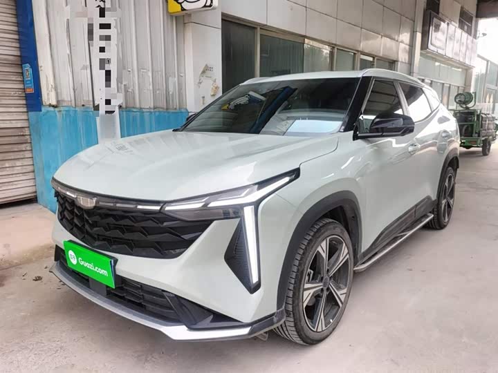 Фото 2 - Geely Atlas