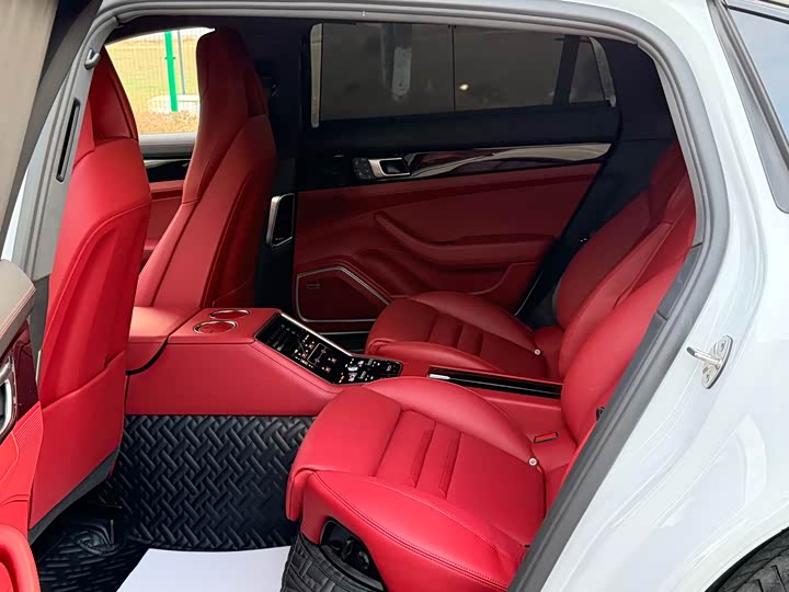 Фото 12 - Porsche Panamera