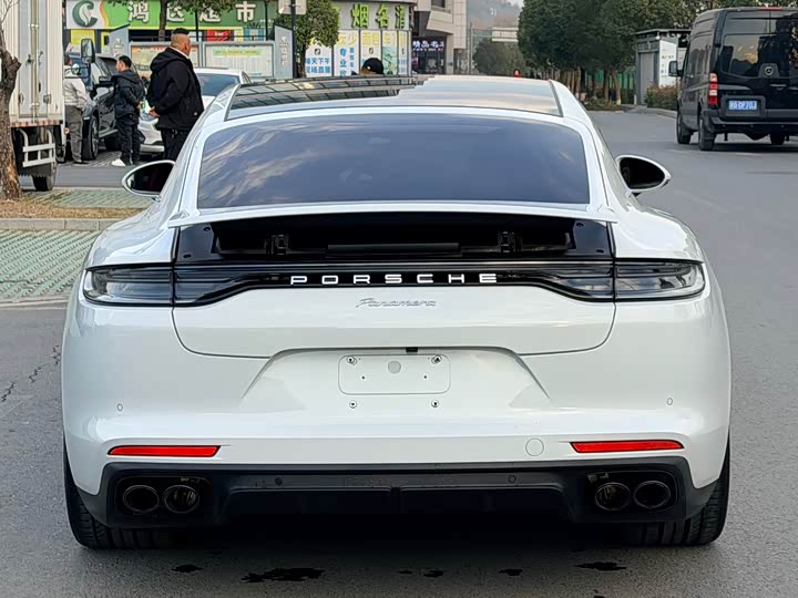 Фото 6 - Porsche Panamera