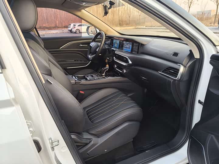 Фото 10 - Bestune T77