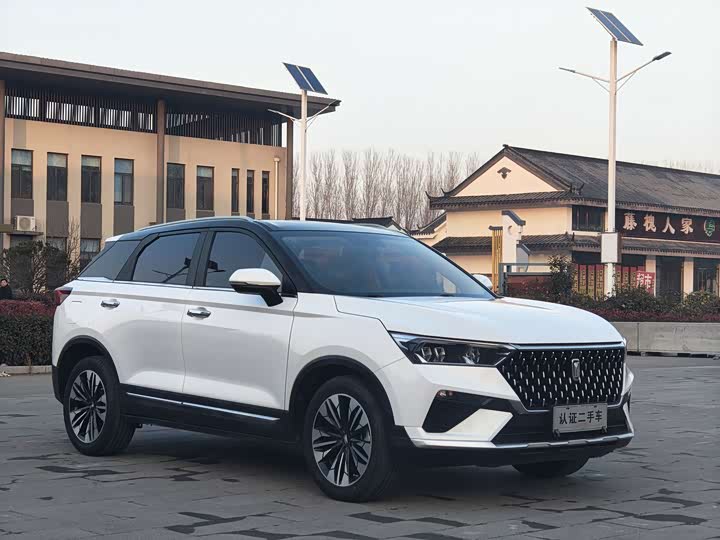 Фото 3 - Bestune T77