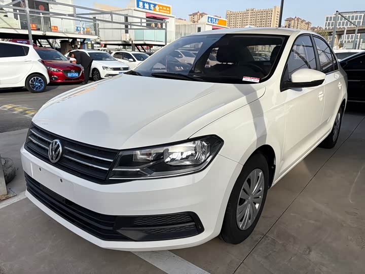 Фото 1 - Volkswagen Santana