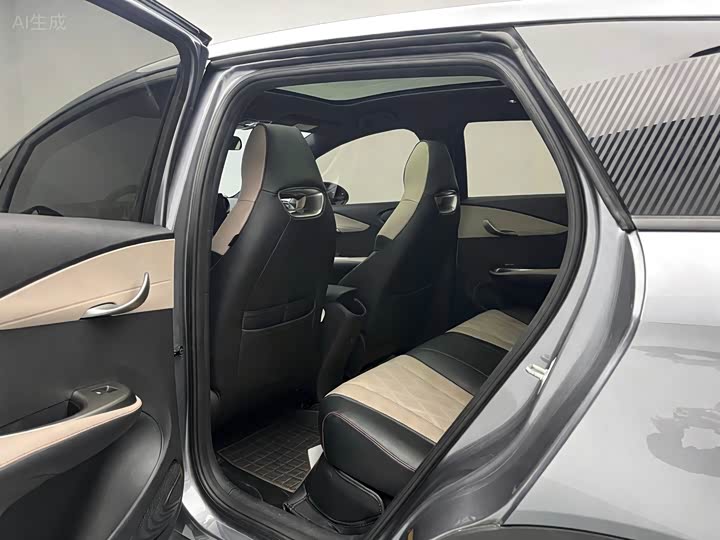 Фото 13 - BYD Dolphin