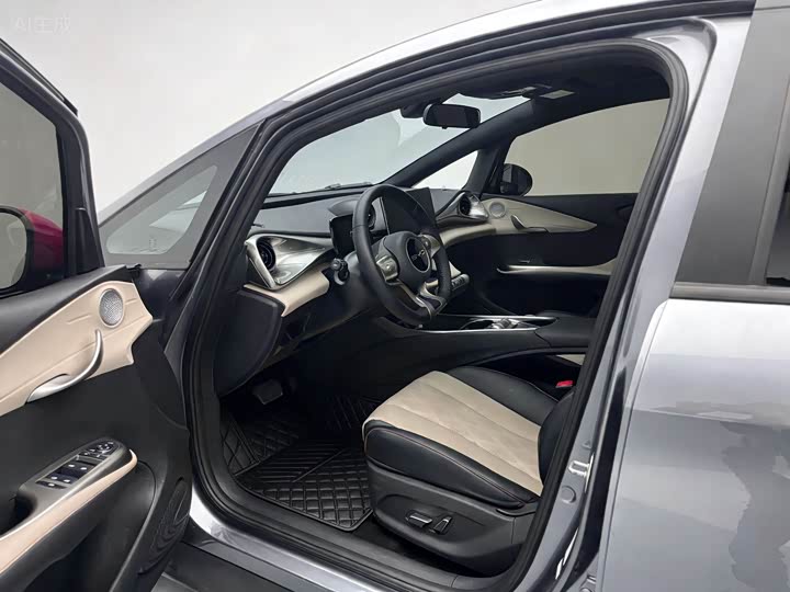 Фото 14 - BYD Dolphin