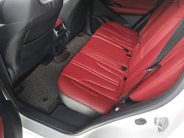 Фото 17 - Changan CS75 Plus