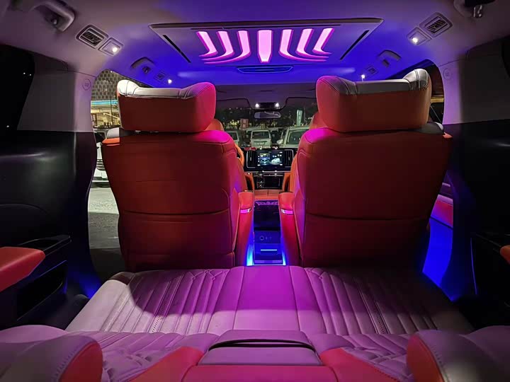 Фото 7 - GAC Trumpchi M8