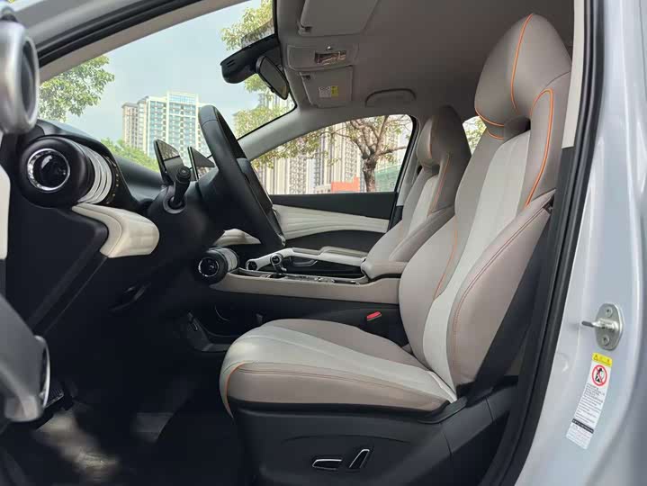 Фото 4 - BYD Yuan Plus