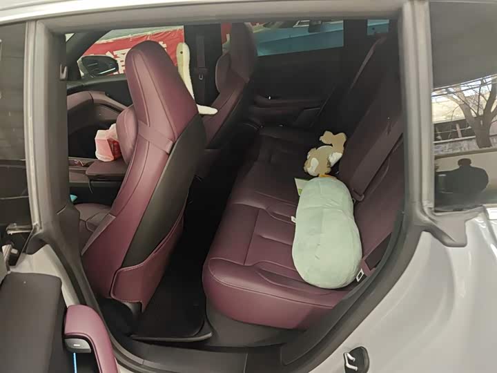 Фото 16 - Nio ET5T