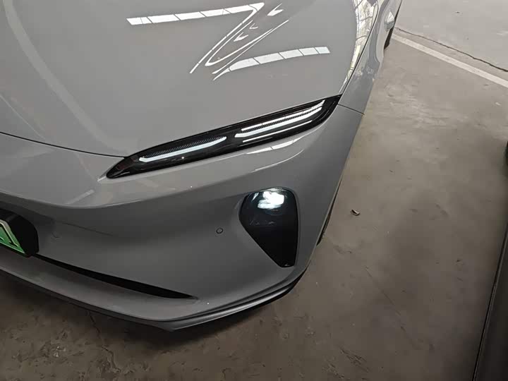 Фото 23 - Nio ET5T