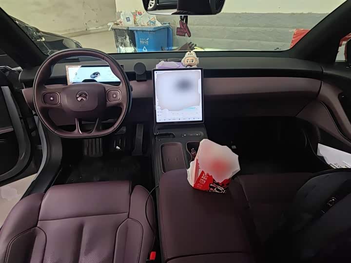 Фото 9 - Nio ET5T