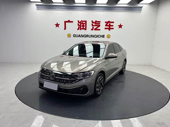 Фото 1 - Volkswagen Sagitar L